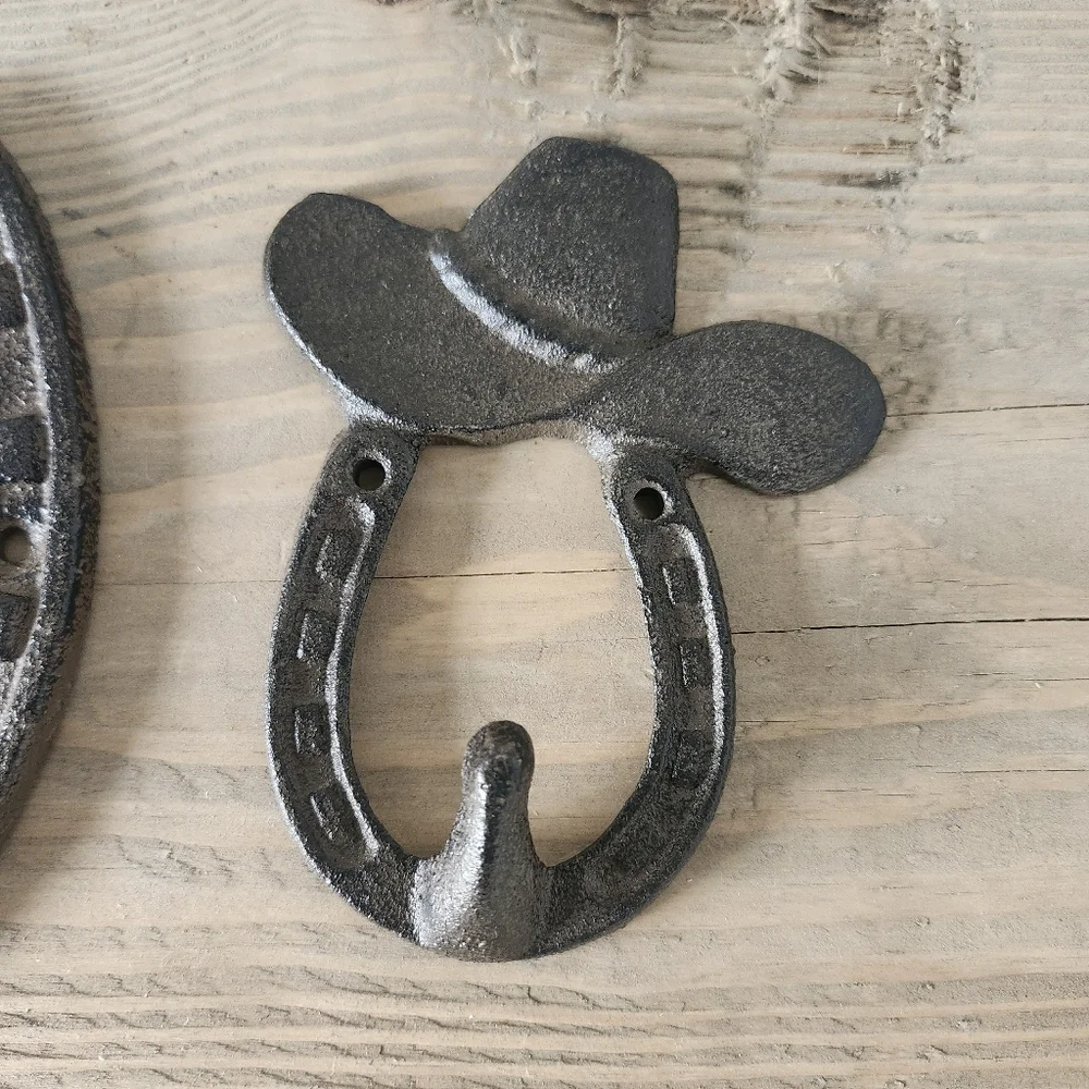 Vintage Lot of 3 Cast Iron Rustic Cowboy Horse Theme Horseshoe Wall Decor